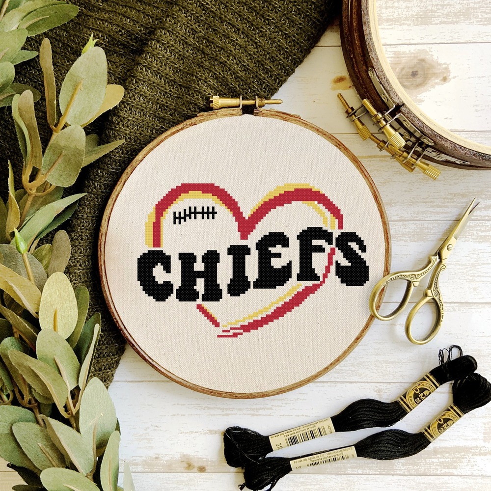 Kansas City Chiefs Football‎ Counted Cross Stitch Pattern Chart - Picture 3 of 5